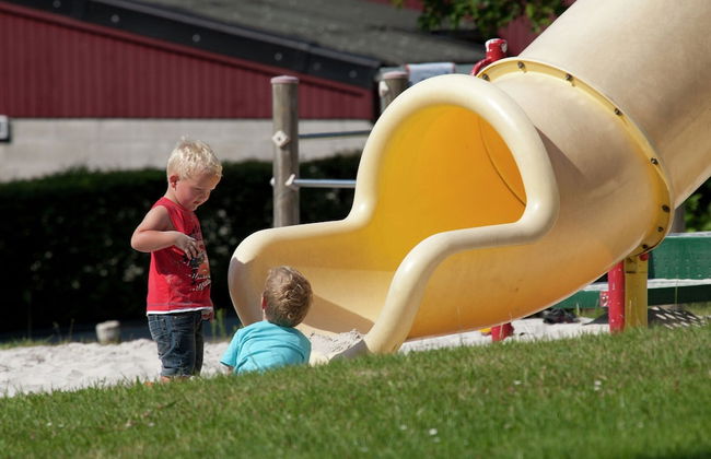 Well-kept Bungalow With Fireplace Near Valkenburg - Photo 14