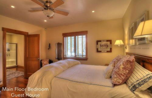 Gingerbread House on Mooselookmeguntic Lake - Foto 20