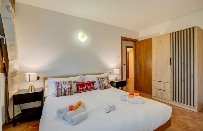 L Aquila Campo Smith On The Ski Slopes - Foto 11