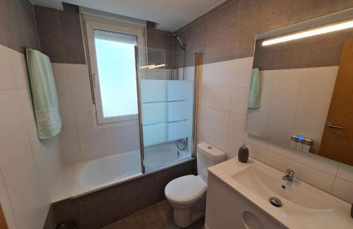 Luminoso apartamento con gran terraza - Foto 18