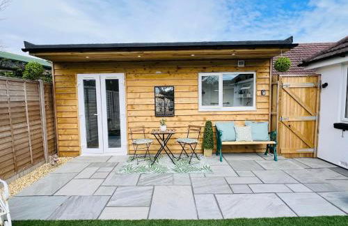 Mudeford Gem Accommdation - Photo 2