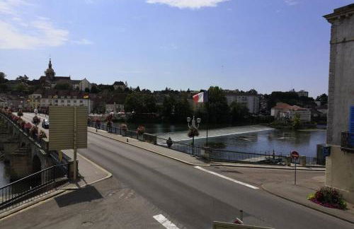 Gray centre ville avec vue sur Saône - Foto 2