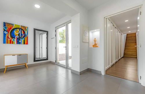 Independent villa with an immense heated pool! - Foto 38