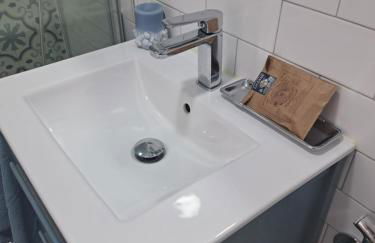 Encantador y con vistas al mar - Foto 5