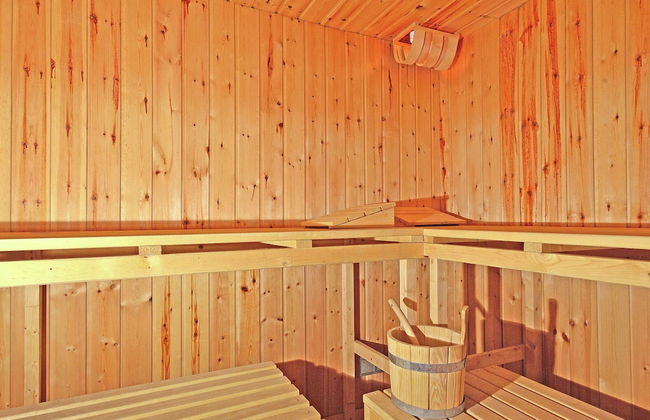Luxurious Chalet in Riddes with Hot Tub - Foto 14