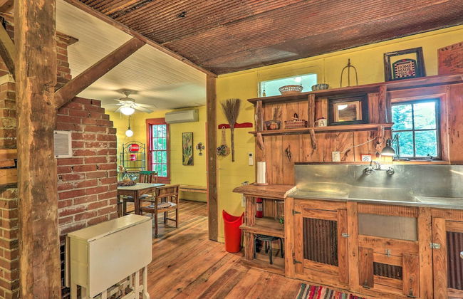 Rustic Cabin in the Woods: 2-acre Fishing Pond - Foto 33