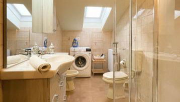 Appartamento Ai Rododendri - Foto 4, towels, Shower