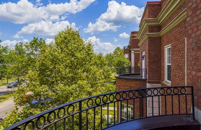 Bridgestreet at Easton Commons - Photo 16