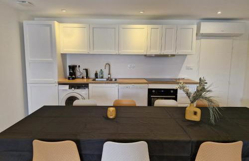 Le Zénith - 3 chambres, 3 salles de bain - 8 pers max - Local à vélos - Réservation à la chambre possible - Foto 11