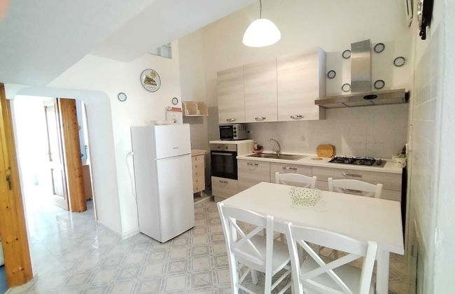 Ischia Ponte Romantic Apartment in the Historical Center and Near the sea - Foto 16