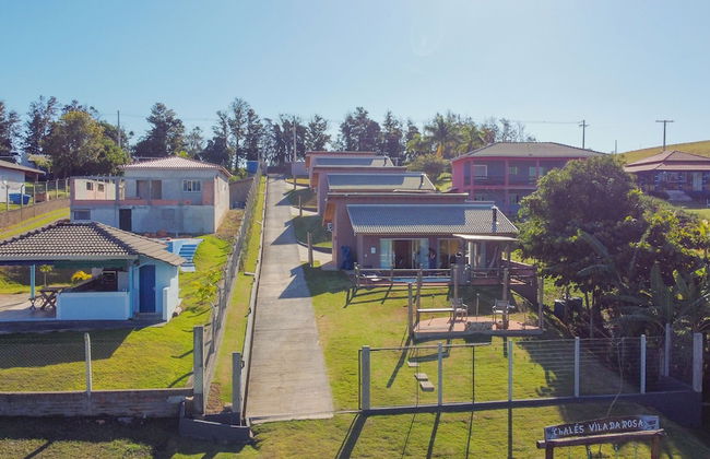 Chalés Vila da Rosa - Foto 1