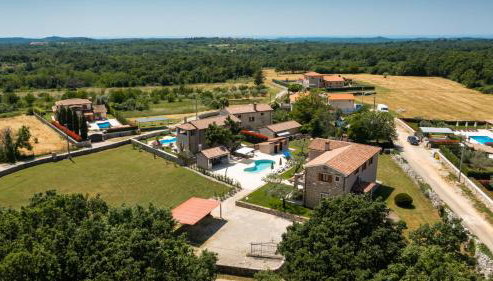 Rustic villa Marijanin Vrt with pool in Tinjan - Foto 4