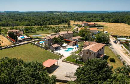 Rustic villa Marijanin Vrt with pool in Tinjan - Foto 4