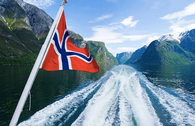 Bergen: Mostraumen Fjord Cruise - Photo 1