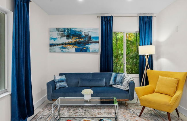 Uhost AI Stylish 1BR Bright Space w Patio - Foto 3