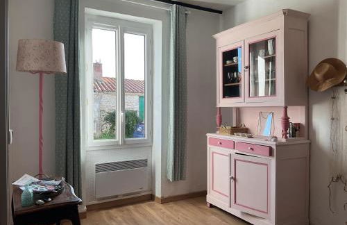 CHARMANTE MAISON 1900 classée 3 étoiles avec terrasse vue sur les toits - Foto 14