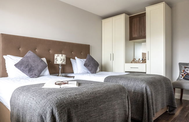 Galway Bay Sea View Apartments - Photo 23