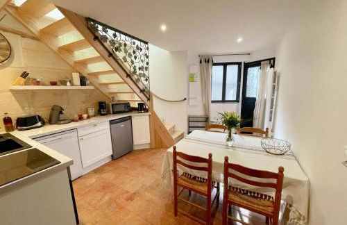 Cosy Gîte à Azay-le-Rideau avec Wifi, Clim, tout inclus, idéal pour 2 adultes et 2 enfants, proche châteaux - FR-1-381-567 - Foto 10