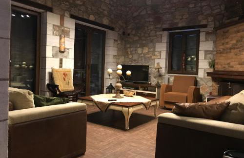 Petrines Villes Avramilias - Photo 39