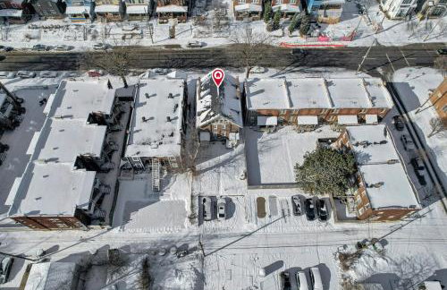 The Columbus Adventure - Photo 48