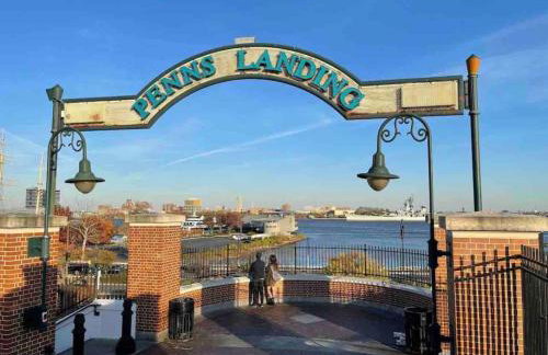 Luxe City Hall Suite by Rittenhouse Square - Photo 22