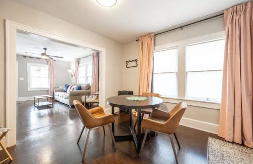 Quaint Indy Getaway in SoBro-Family Friendly - Foto 16