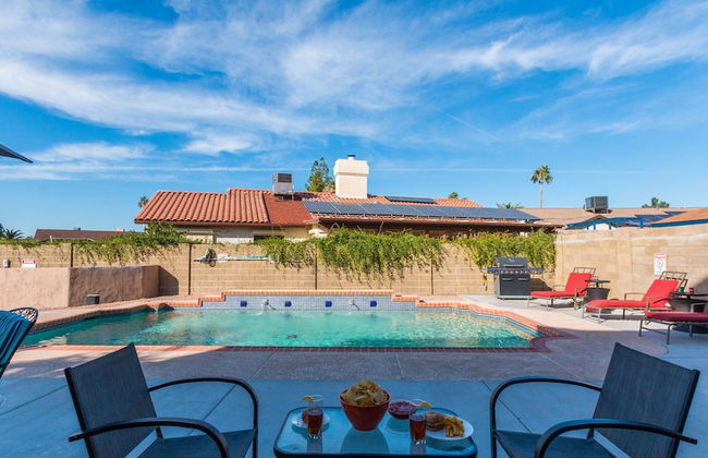 Backyard Playground! Golf Sport Court & Hot Tub! - Foto 27