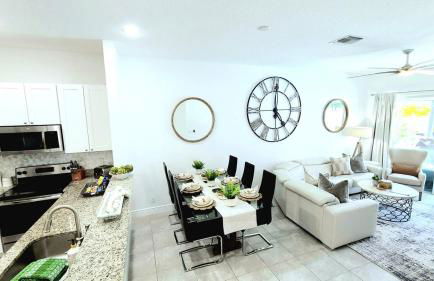 PoshPadz Pool Villa, Hot Tub, Near Beach, Sleeps 6 - Photo 26