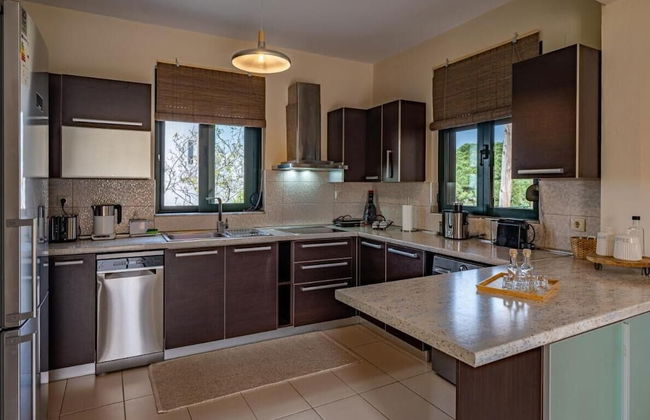 Helen Sweet Home in Kounoupidiana - Photo 33