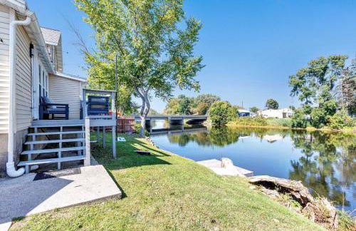 Lazy River Villa - Hottub! Fenced Yard! Fire Pit! - Foto 80