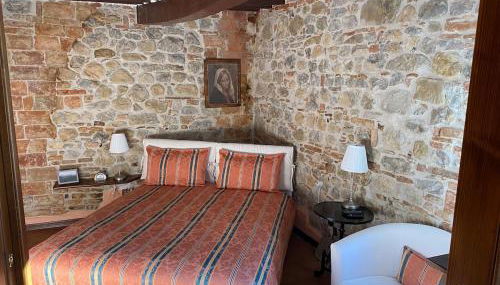 L'Umbrichella - casa vacanze in piccolo borgo medioevale - Foto 3