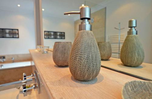 Villa Paula - WG03 strandnah mit Kamin, Terrasse, Balkon - Photo 33