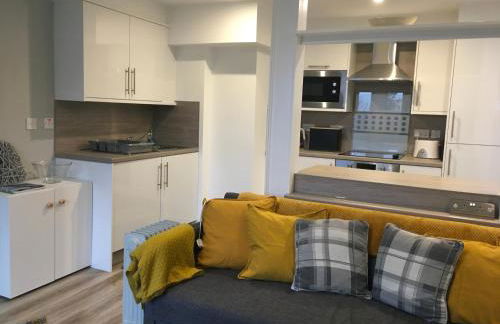 Cosy cottage with sea views close to local shops. - Photo 3