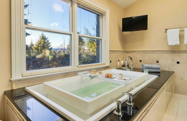 Hudson River Views + Firepit, Patio, Dog Run, Game Room Stone Manor - Photo 37