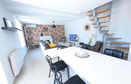 Escapade poitevine - Maison climatisée avec 3 Ch - 4 min Futuroscope et Aquascope - Foto 11