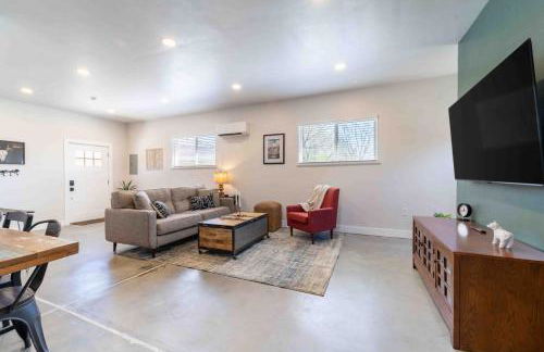 Morrison Getaway - 2BR House BBQ Free Parking - Foto 8