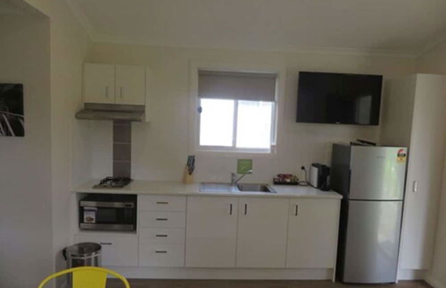 Yea Riverside Caravan Park - Foto 14