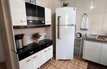 Casa privativa completa e aconchegante! - Foto 3