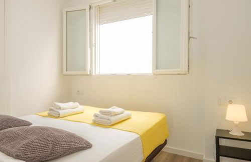 Modern Penthouse with Private Terrace - Photo 22