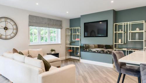 Large Comfortable & Private Home in Fetcham - Pass the Keys - Foto 2