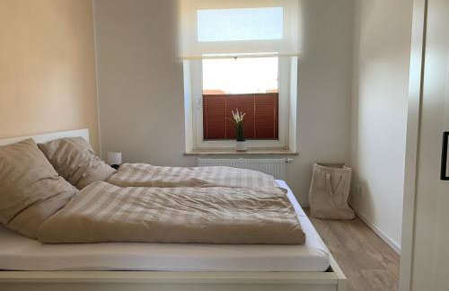 FEDDERSEN LIVING Moderne Ferienwohnungen - Gemütlich - Netflix - Voll ausgestattet - Waschmaschine - zentral gelegen - Foto 7