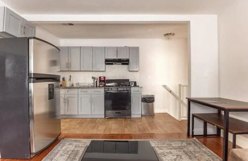 Spacious Cozy Retreat, Sleeps 10, Near NYC & EWR - Foto 19