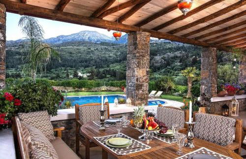 Private Pool & Garden Villa for 6 - Foto 9