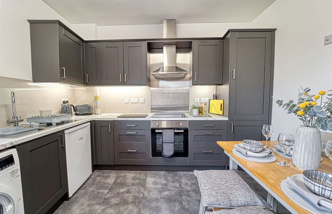 Host Stay Upper Tything Apartment - Photo 2