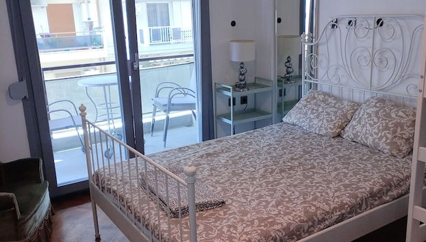 Two Big Waterfront Apartments in Same Building - Foto 4, Habitación