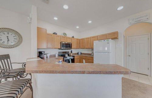 557-Impressive Two Story Private Villa with South Facing Pool 4 Large Bedrooms - Foto 11