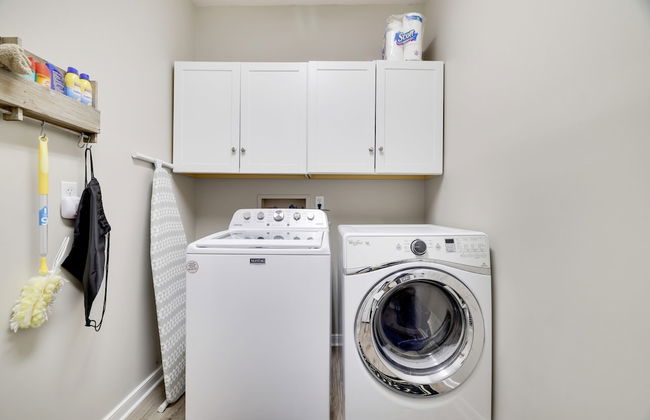 The Nest at Pinecrest by Avantstay Hot Tub Spacious Deck Game Room Fire Pit - Foto 46