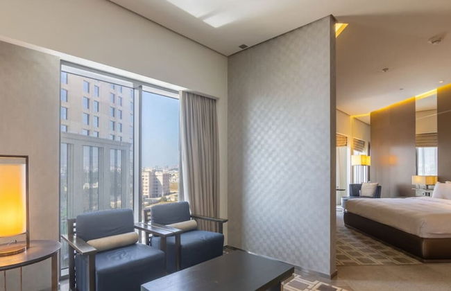 Modern 1BR Near Dubai Frame With City Views - Photo 7