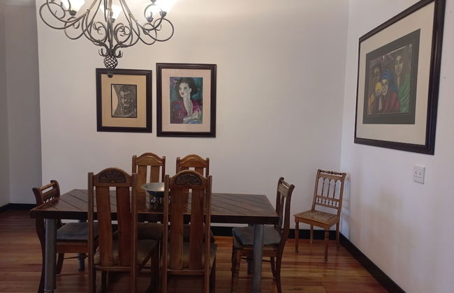 Jakes's Place Modern Comfortable & Sunny 3-bedroom House in Kensington - Photo 11