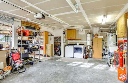 Walk to Lake Padden Bellingham Home with Deck - Foto 26